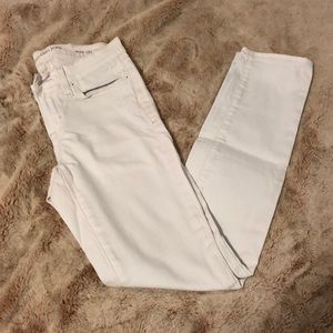 Mid rise skinny jeans